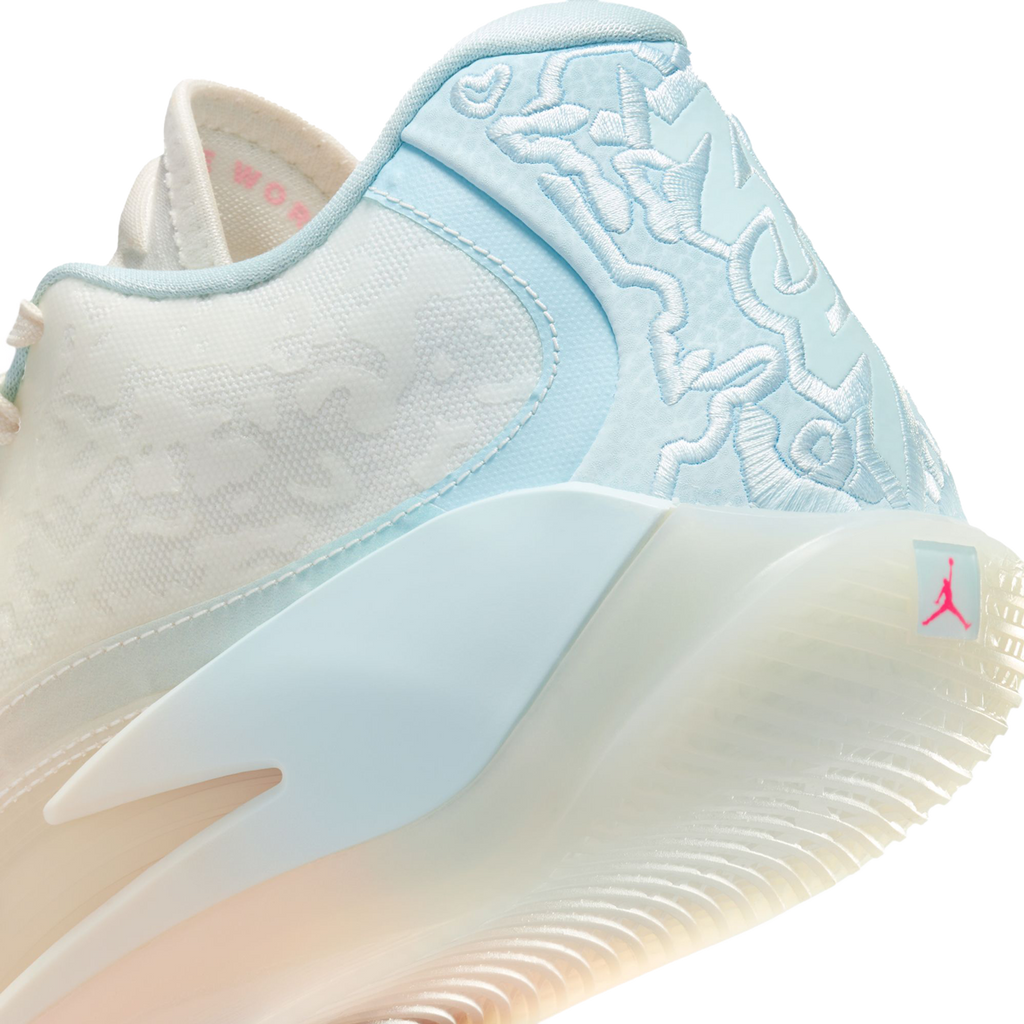Zion Williamson Zion 3 Rising Basketball Shoes