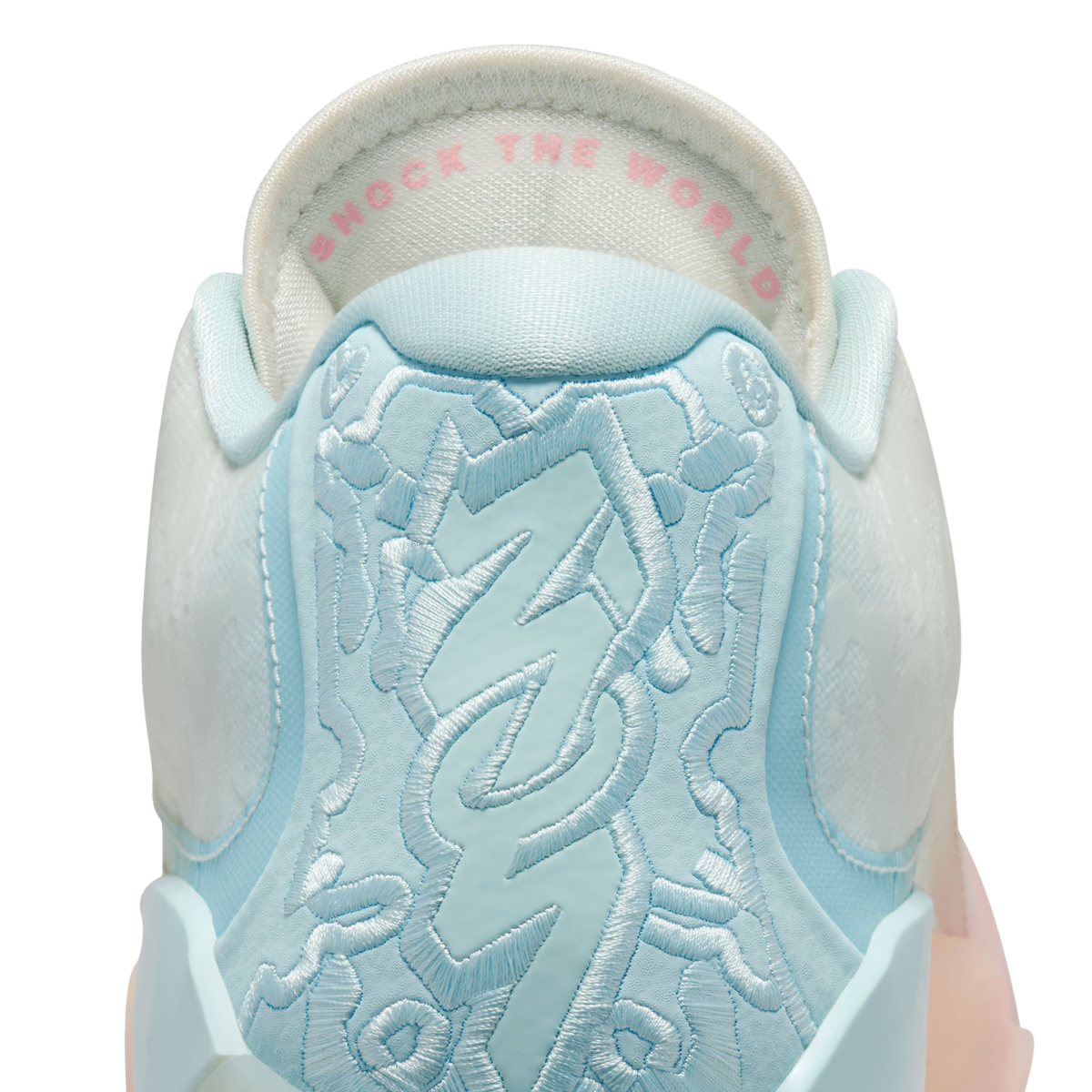 Zion Williamson Zion 3 Rising Basketball Shoes